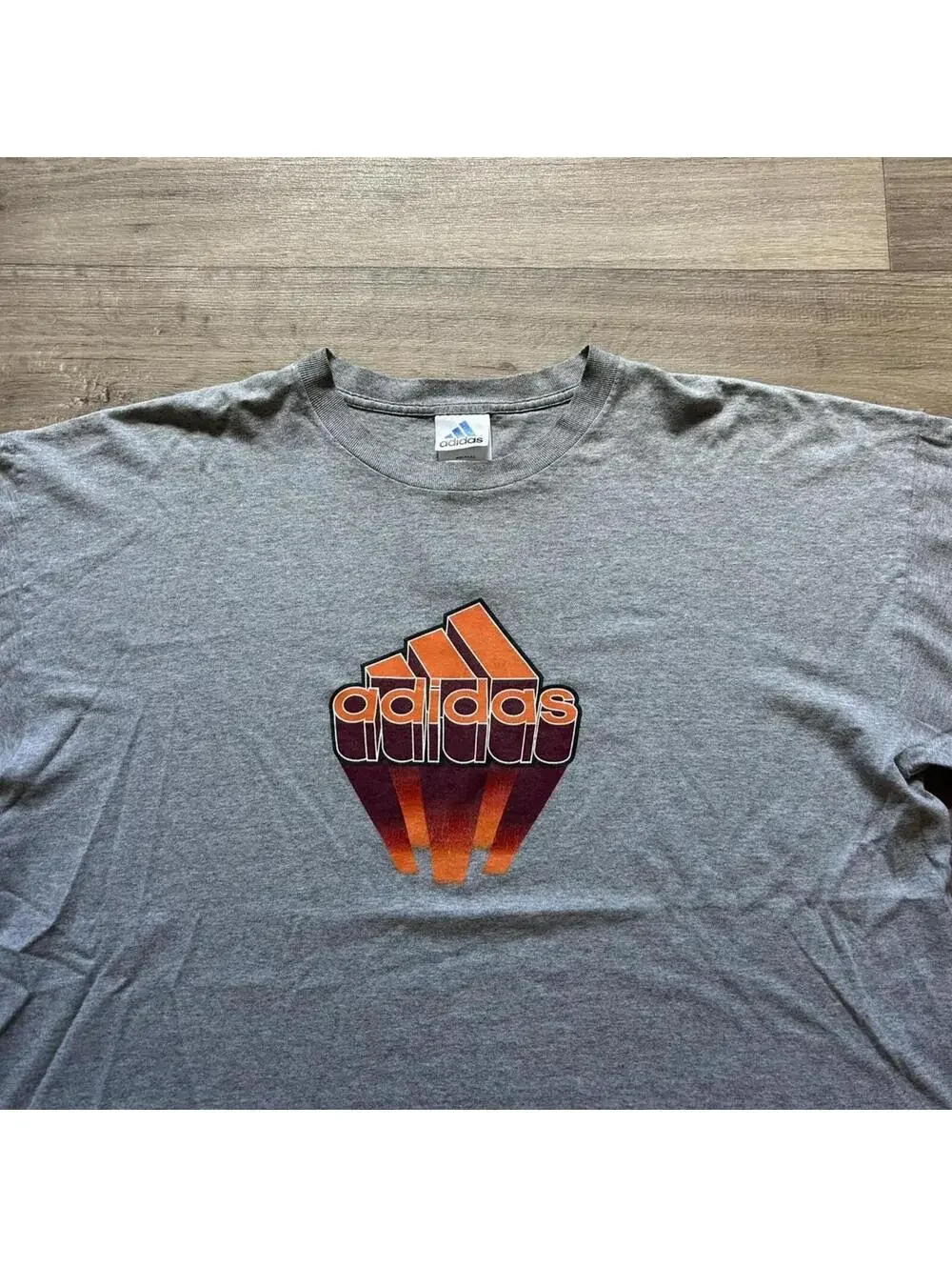 Vintage‎ y2k Adidas Grey Graphic t shirt size XL 90’s